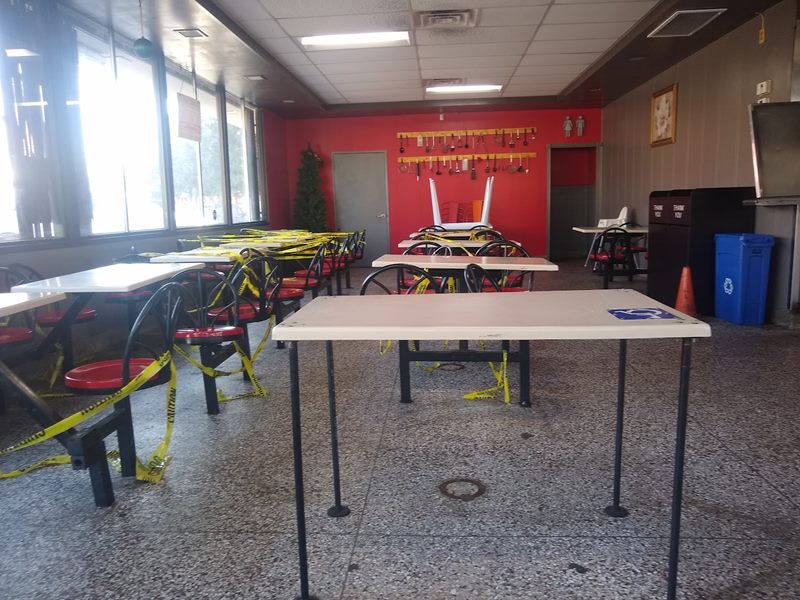 Jim's Burgers interior
